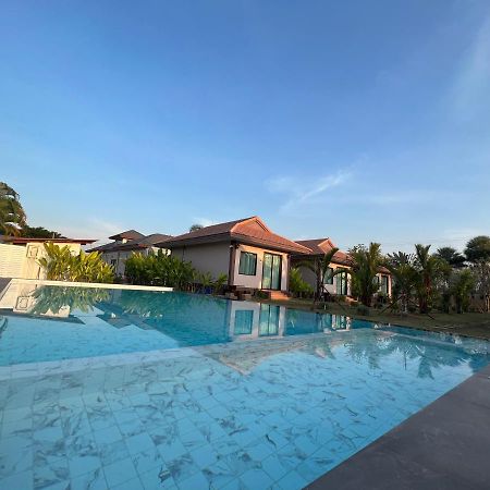 Tinna Resort Ban Nong Mai Ngam エクステリア 写真