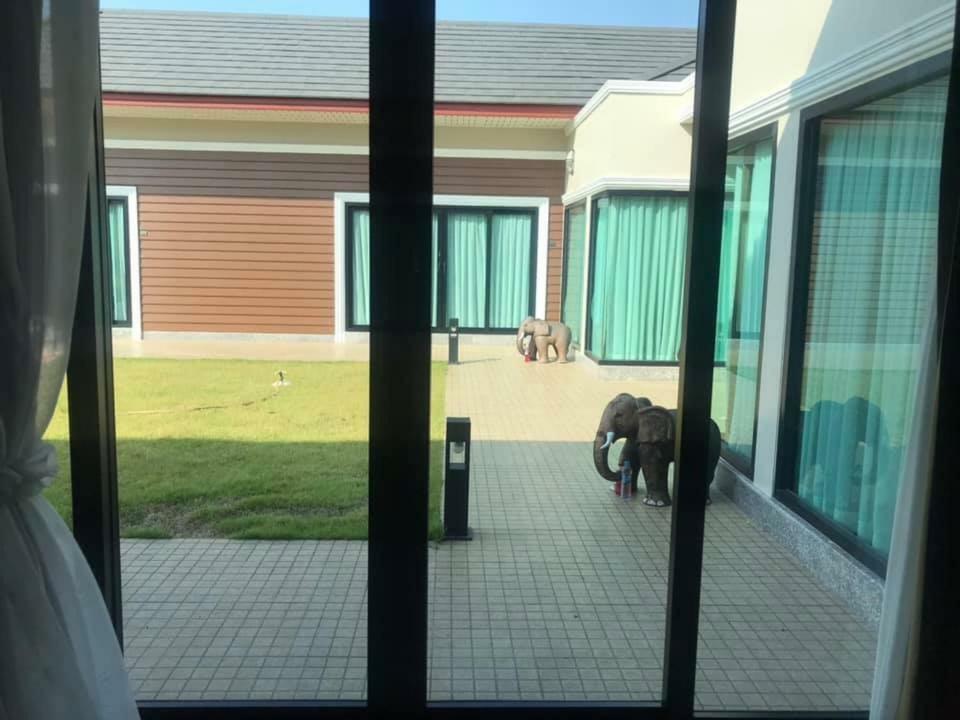 Tinna Resort Ban Nong Mai Ngam エクステリア 写真