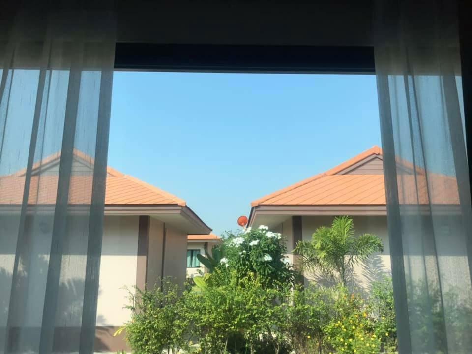 Tinna Resort Ban Nong Mai Ngam エクステリア 写真